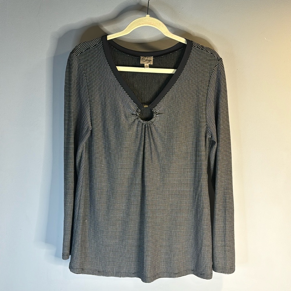 Long sleeve black and white striped top